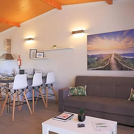 Hotel Parrots'village 5*